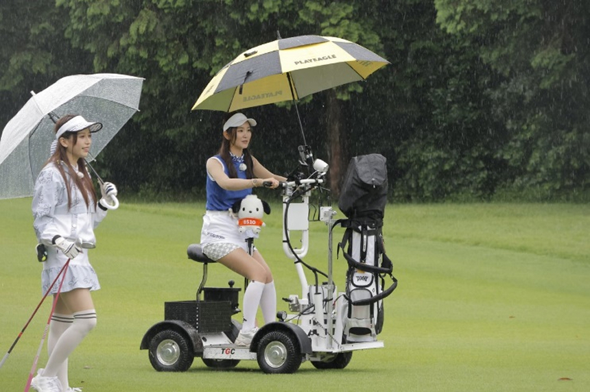 日よけ傘を設置したG-CART